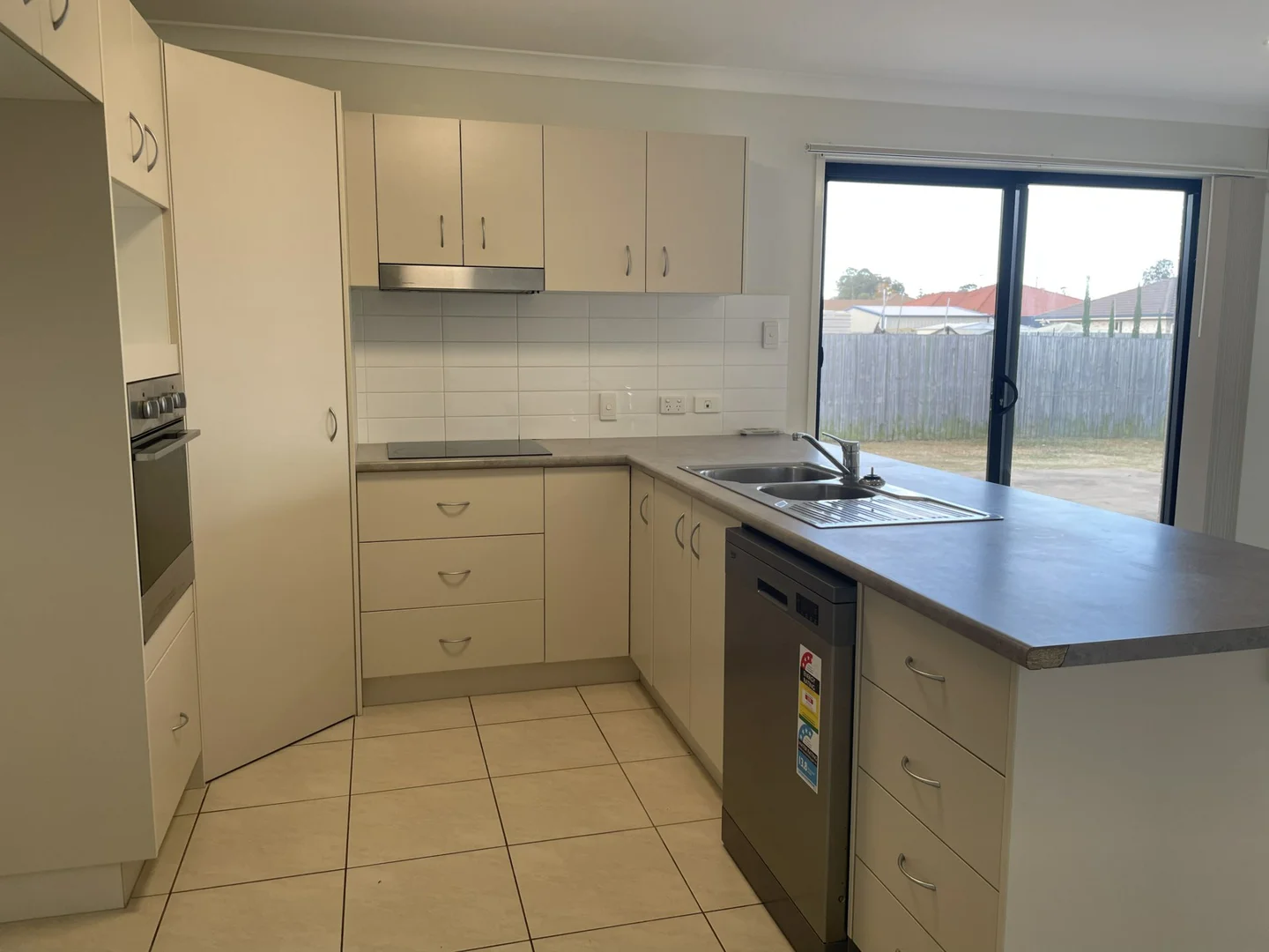 24 Parkside Drive, Kingaroy QLD 4610 photo 3