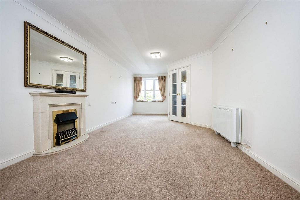Additional image 2 of 1 bed flat for saleSt Rumbolds Court, Buckingham Road, Brackley NN13
