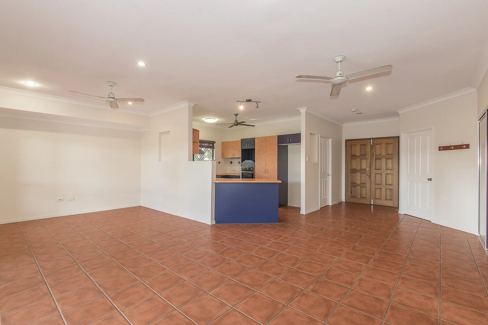 Additional image 4 of 27 Woodlake Avenue, Kirwan QLD 4817