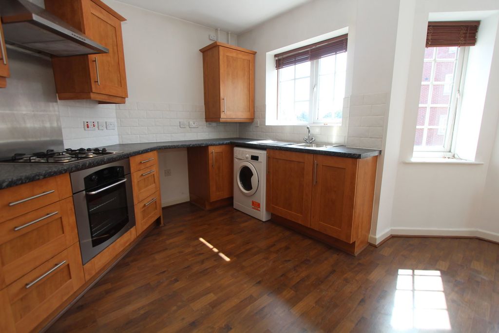 Additional image 4 of 2 bed flat for saleColumbus Avenue, Brierley Hill DY5