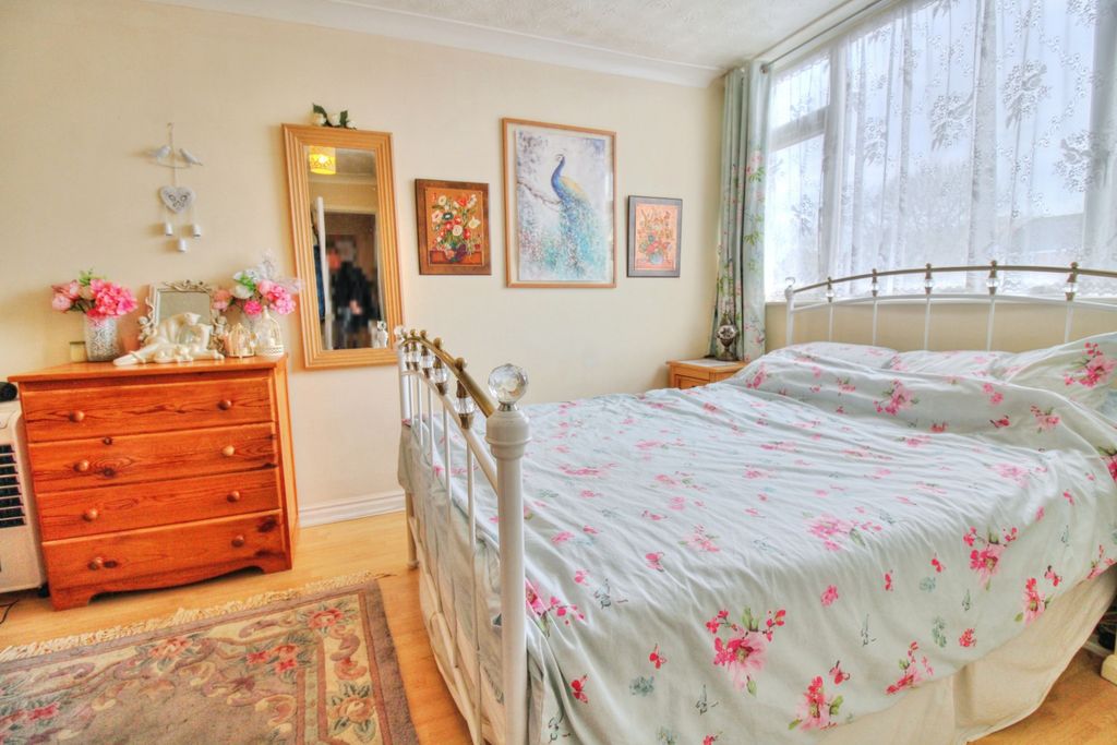 Additional image 11 of 3 bed semi-detached house for saleChurchill Way, Brackley NN13