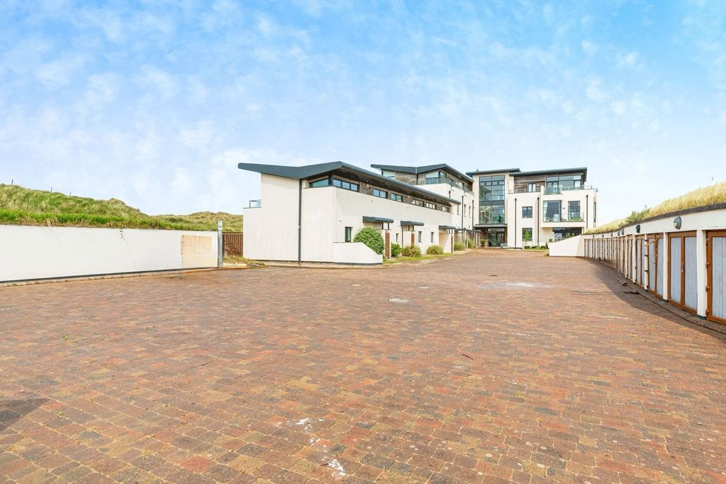 Additional image 23 of 2 bed flat for saleClifton Drive North, Lytham St. Annes FY8