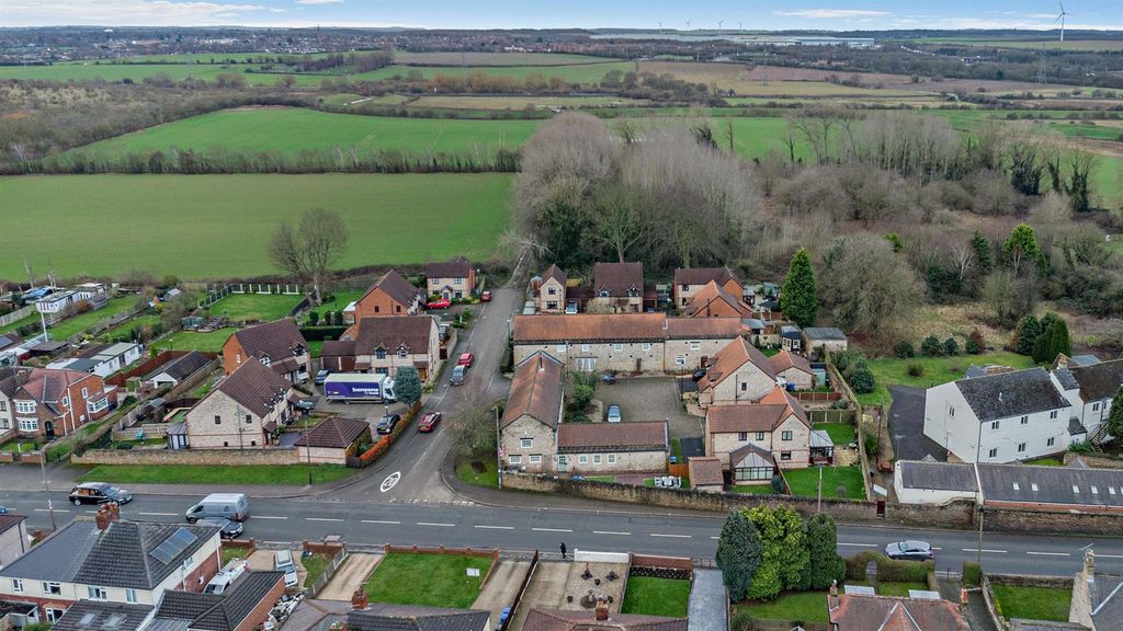 Additional image 25 of 5 bed barn conversion for saleSouth Farm Drive, Skellow, Doncaster DN6