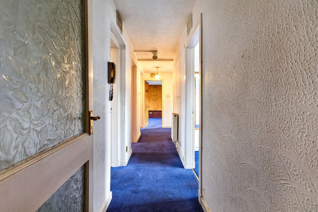 Additional image 7 of 3 bed flat for saleDeedes Street, Airdrie ML6