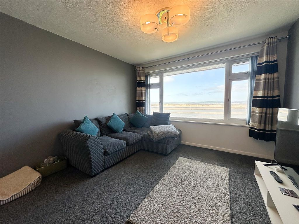 Additional image 7 of 2 bed flat for saleThe Mount, Appledore EX39