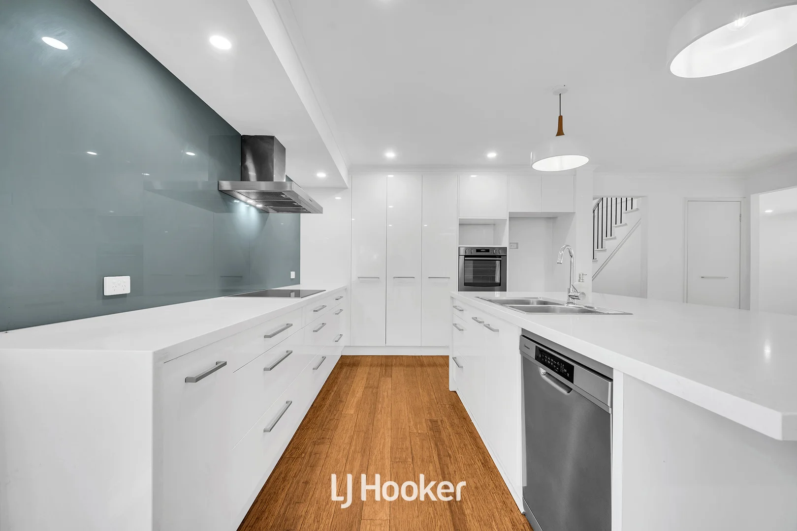 Additional image 4 of 27 Hutchinson Drive, Lynbrook VIC 3975