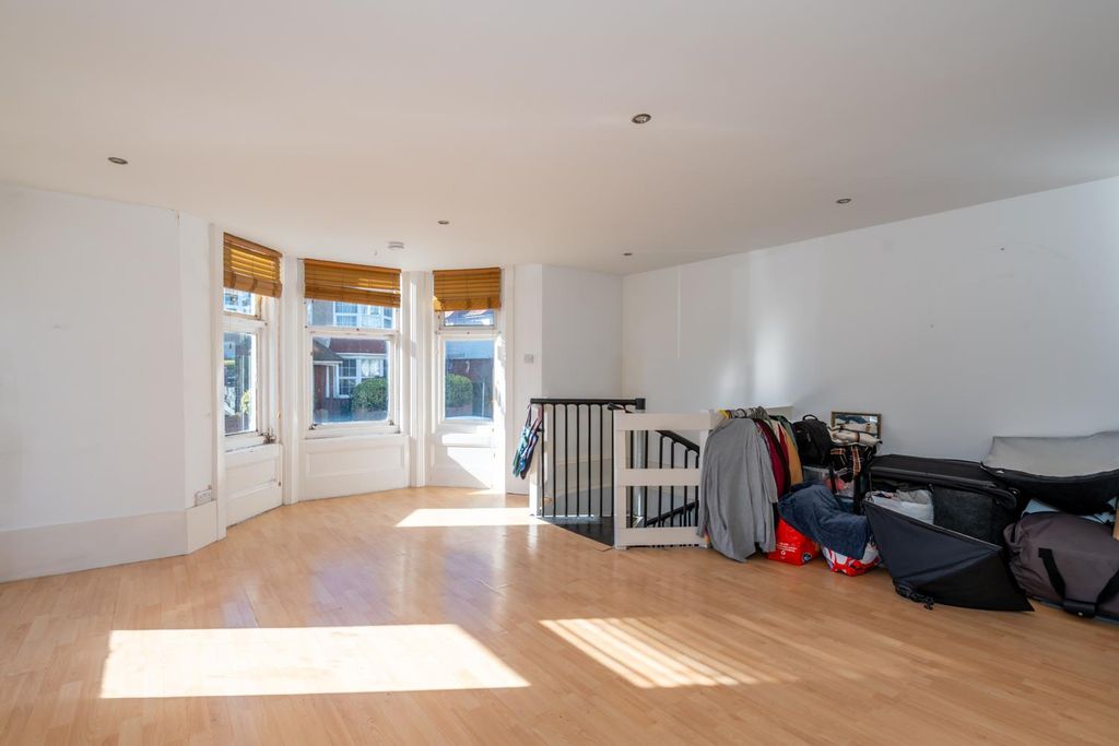 Additional image 12 of 2 bed maisonette for saleMaisonette, Park Road, Bognor Regis PO21