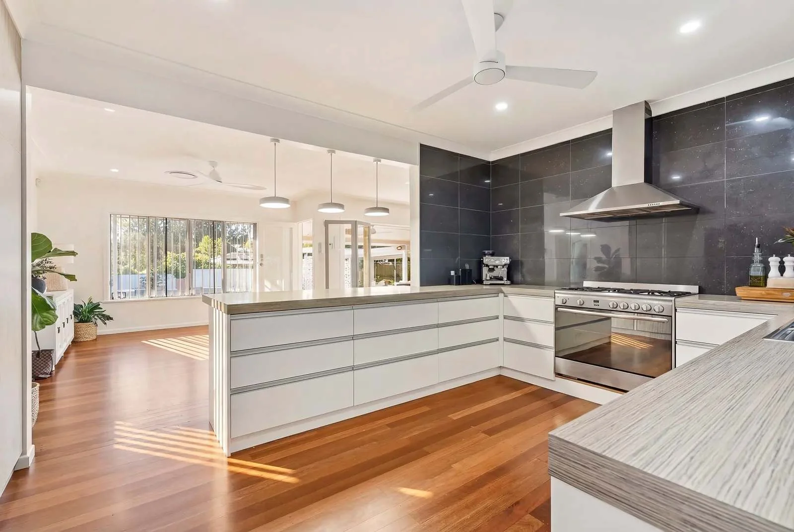 Additional image 5 of 9 Bauer Street, Southport QLD 4215