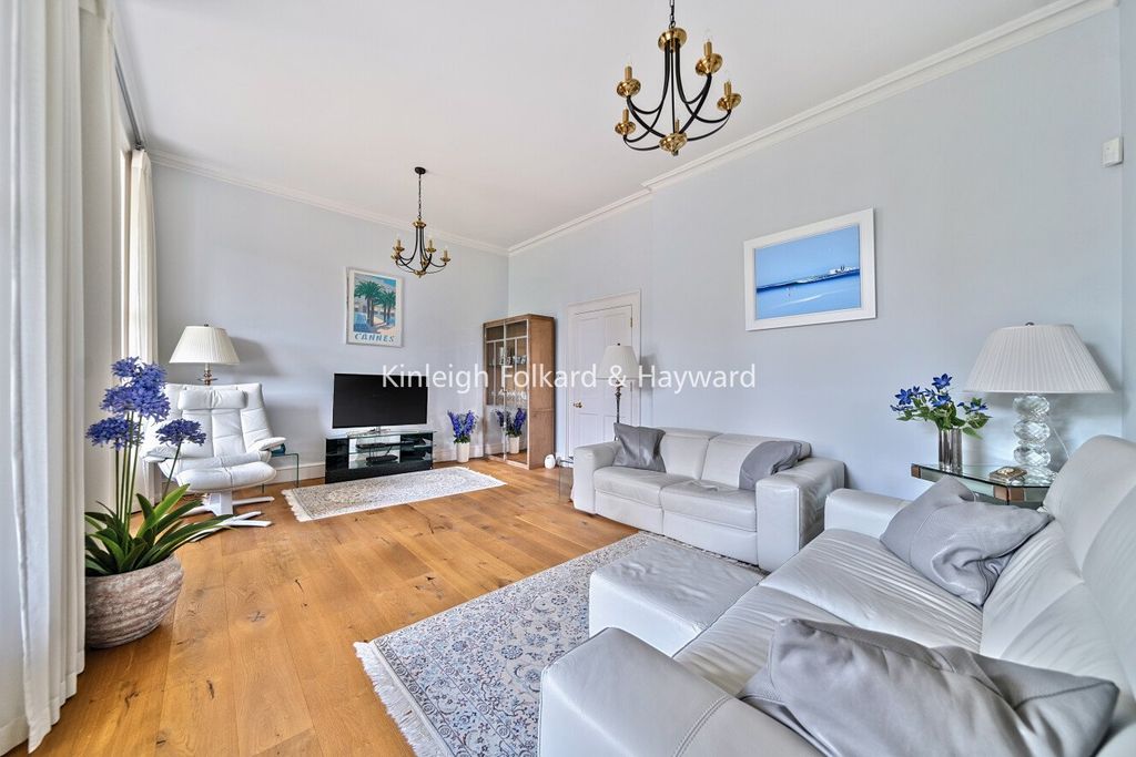 Additional image 13 of 2 bed flat for saleWilloughby Lane, Bromley, Kent BR1
