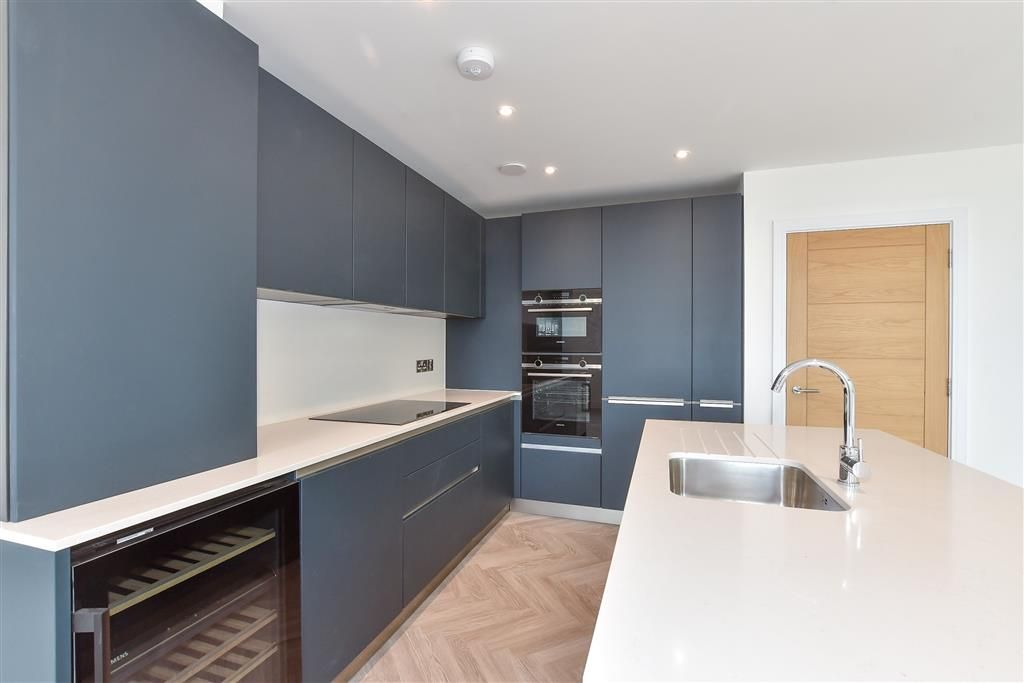 Additional image 5 of 2 bed flat for saleConvent Road, Broadstairs, Kent CT10