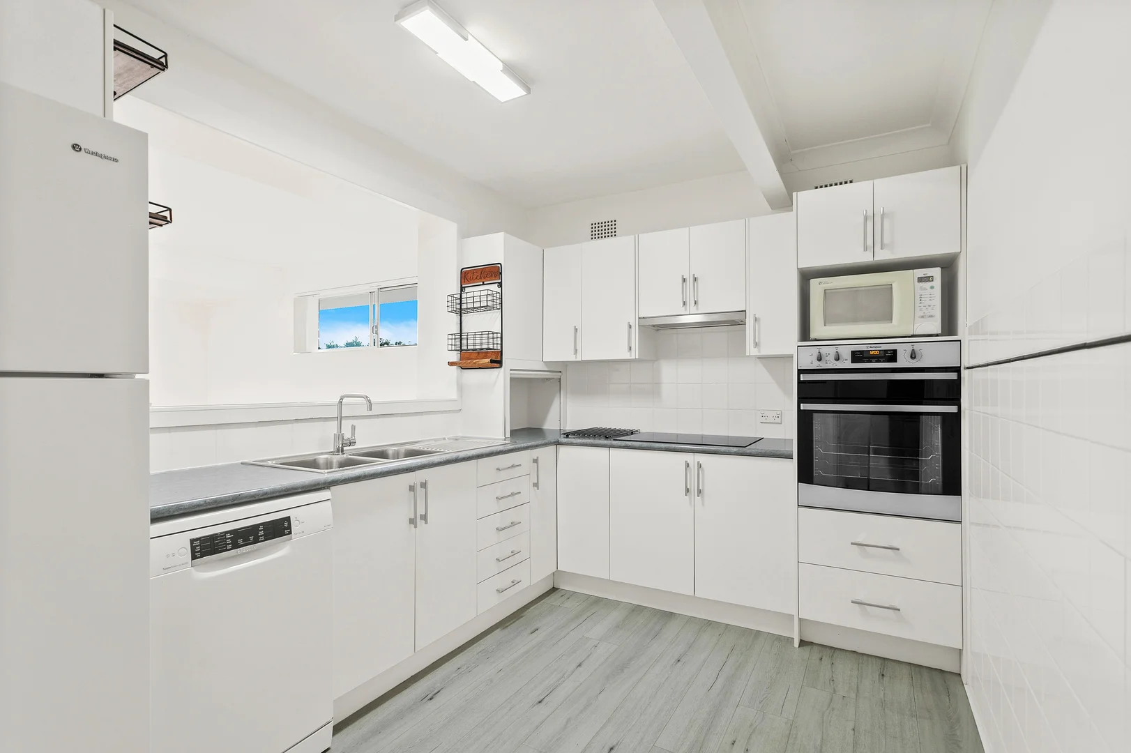 Additional image 3 of 2/13 Mount Keira Rd, West Wollongong NSW 2500