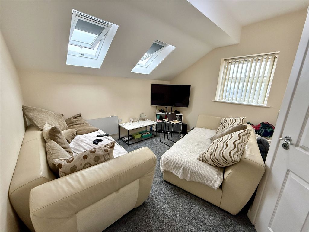 Additional image 2 of 3 bed flat for saleOsborne Road, Blackpool, Lancashire FY4