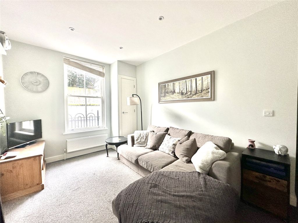Additional image 8 of 2 bed flat for saleOakfield Street, Blandford Forum, Dorset DT11