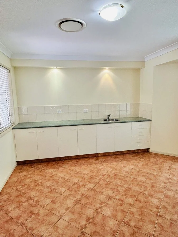 Additional image 12 of ID:21173820/16 Mulyan Place, Ashmore QLD 4214