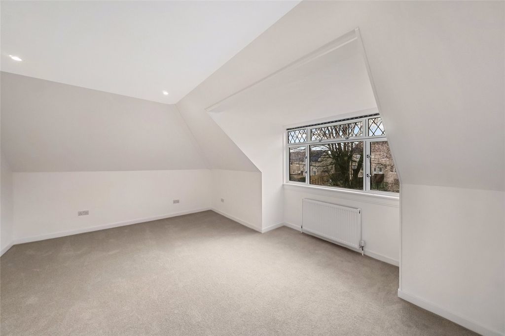Additional image 19 of 4 bed detached bungalow for saleDuke Street, Denny FK6