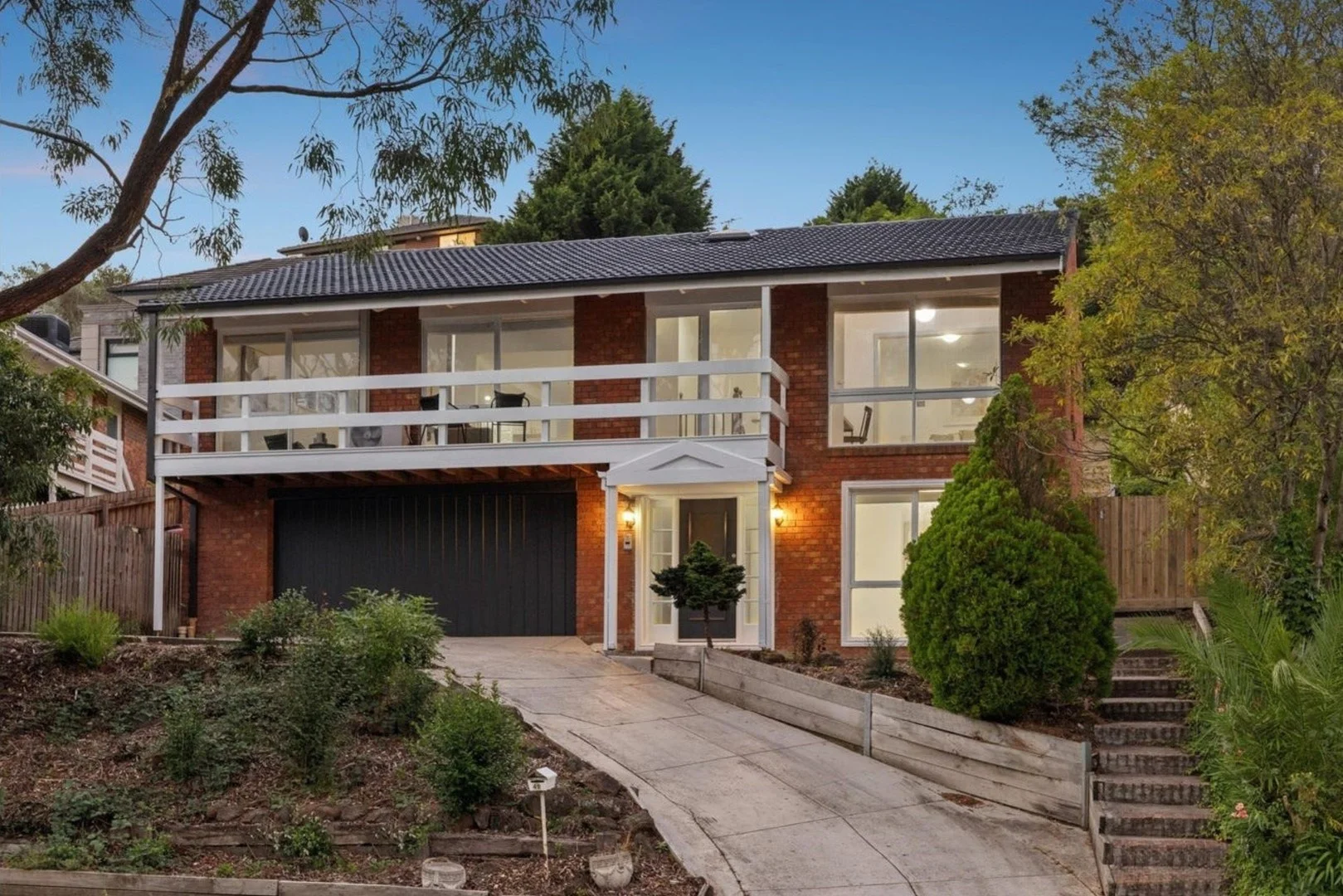 49 Long Valley Way, Doncaster East VIC 3109