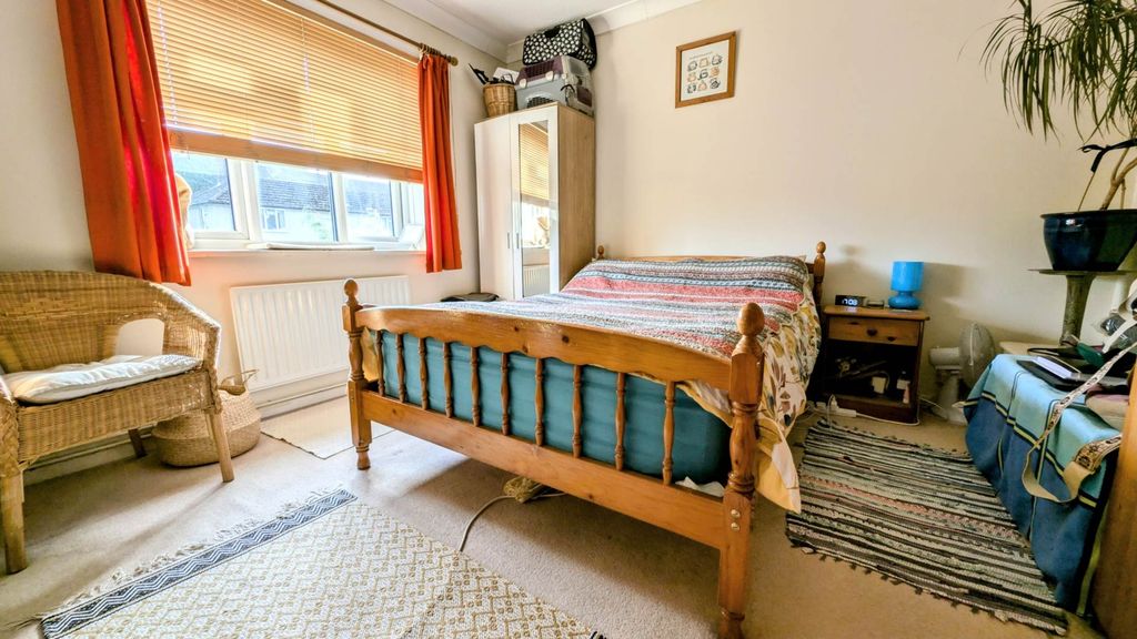 Additional image 6 of 2 bed maisonette for saleSavile Crescent, Bordon, Hampshire GU35