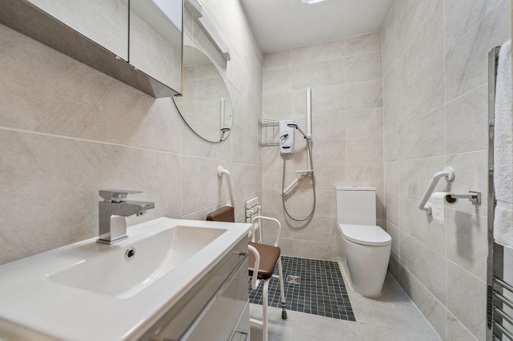 Additional image 18 of 6 bed detached house for sale9 St. Johns Road, Pollokshields, Glasgow G41