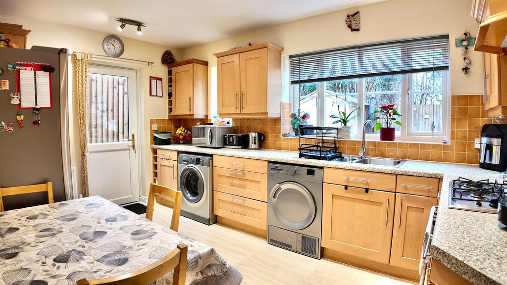 Additional image 10 of 4 bed detached house for saleClos Coed Bach, Blackwood NP12