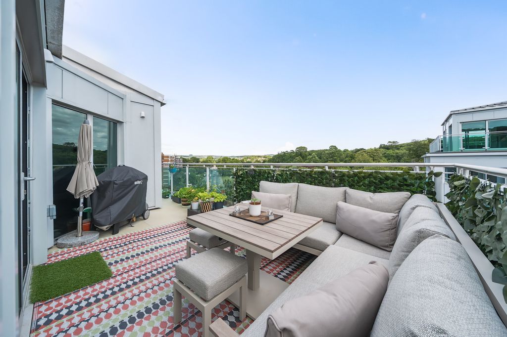 Additional image 2 of 3 bed flat for saleLondon Road, Brighton BN1