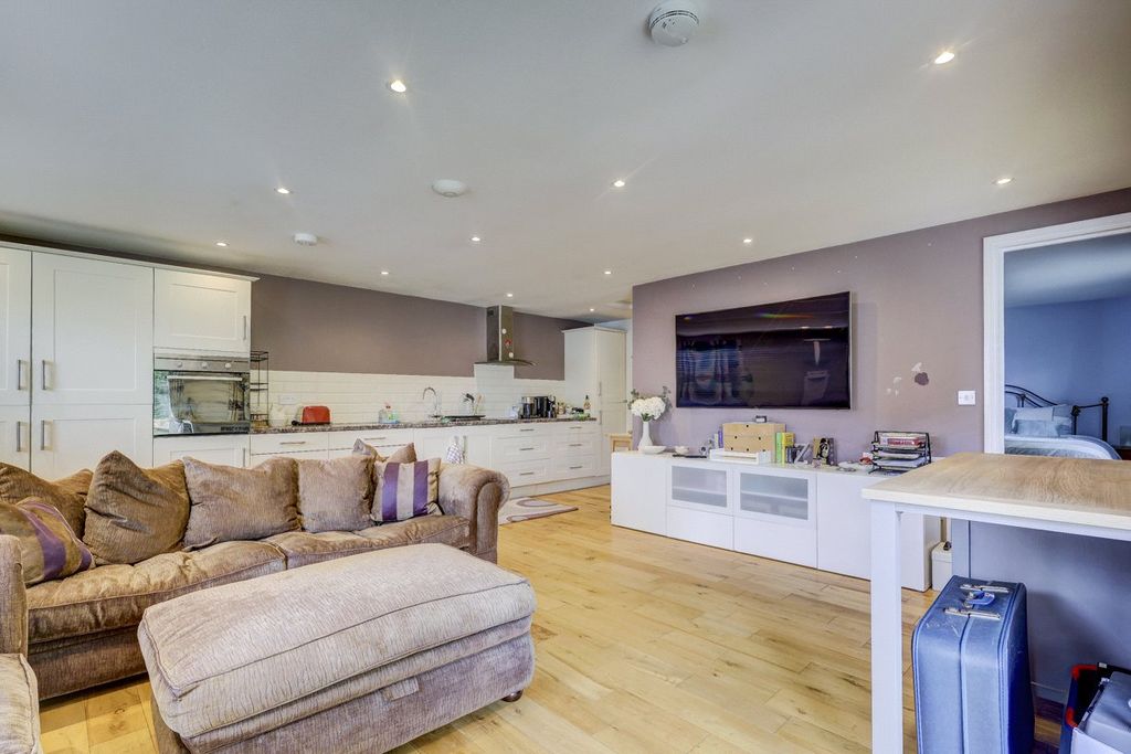 Additional image 18 of 5 bed detached house for saleGosfield Road, Gosfield, Essex CM7
