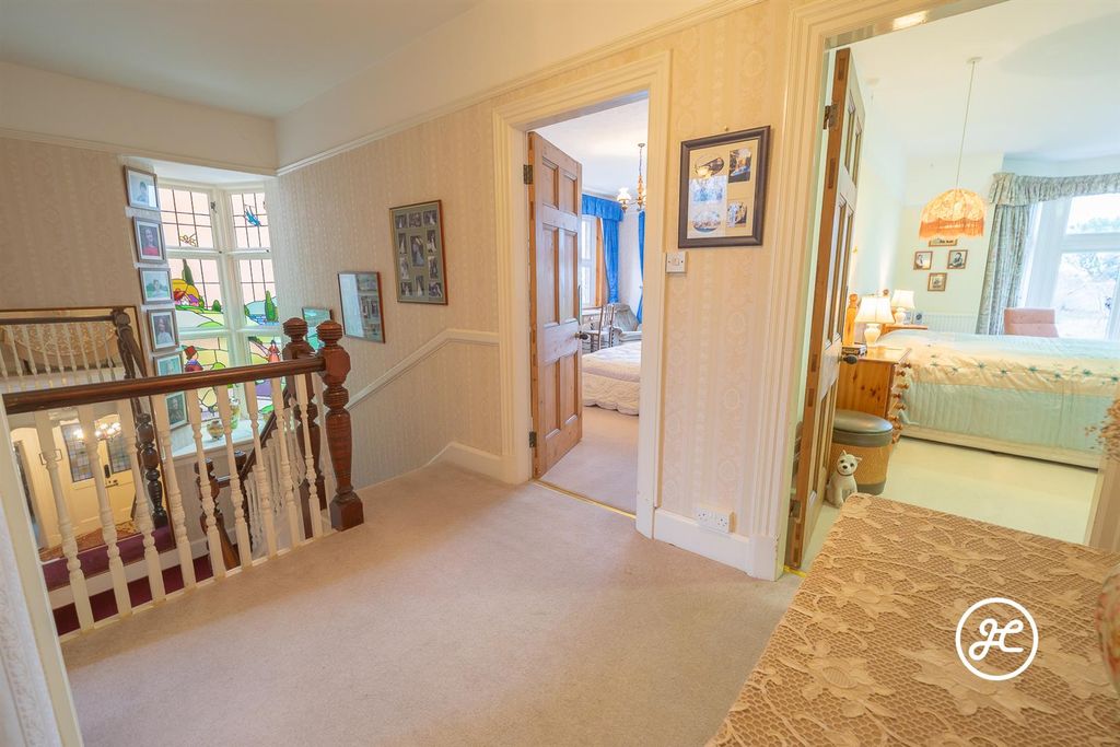 Additional image 17 of 5 bed detached house for saleDurleigh Road, Bridgwater TA6