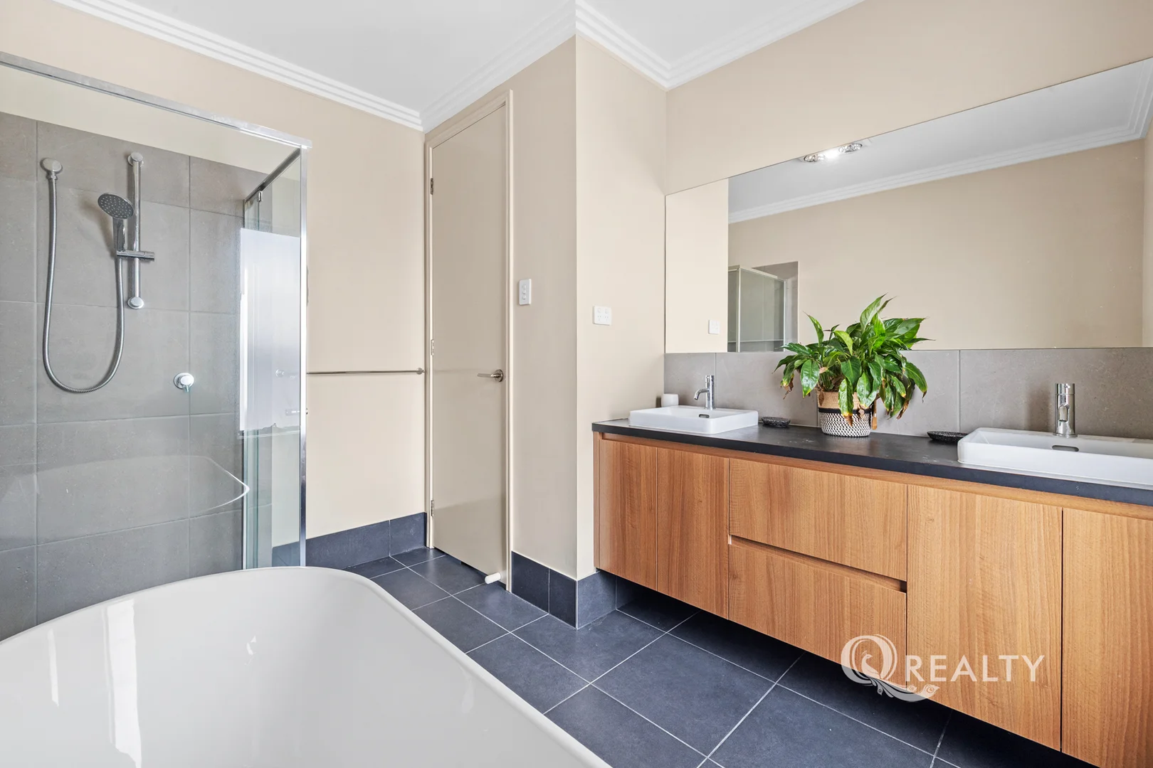 Additional image 14 of 21 Augstein St, Coopers Plains QLD 4108