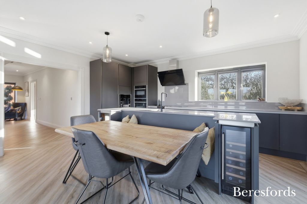 Additional image 3 of 4 bed detached house for saleSunnyfields Road, Braintree CM7