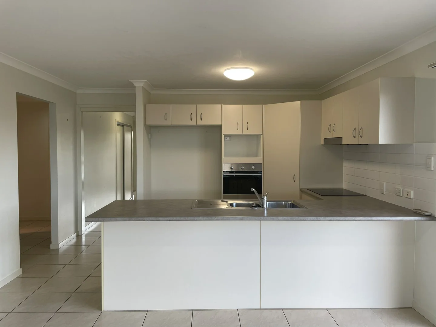 24 Parkside Drive, Kingaroy QLD 4610 photo 4