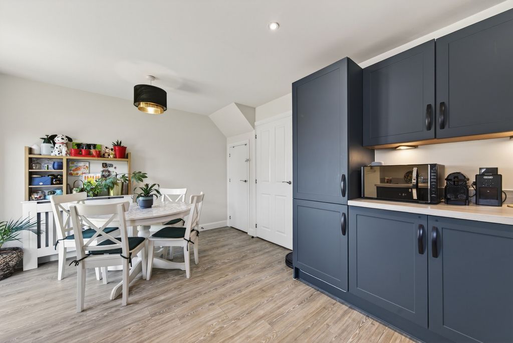 Additional image 9 of 3 bed semi-detached house for saleEmerald Close, Rugby CV22