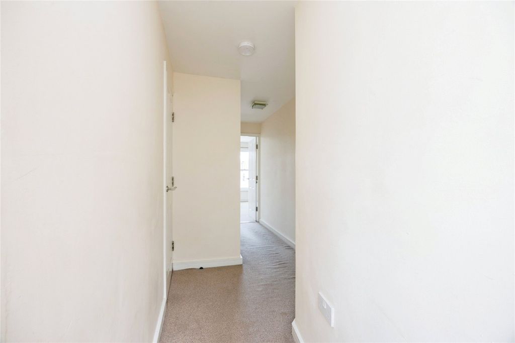 Additional image 16 of 2 bed flat for saleCrinnicks Hill, Bodmin, Cornwall PL31