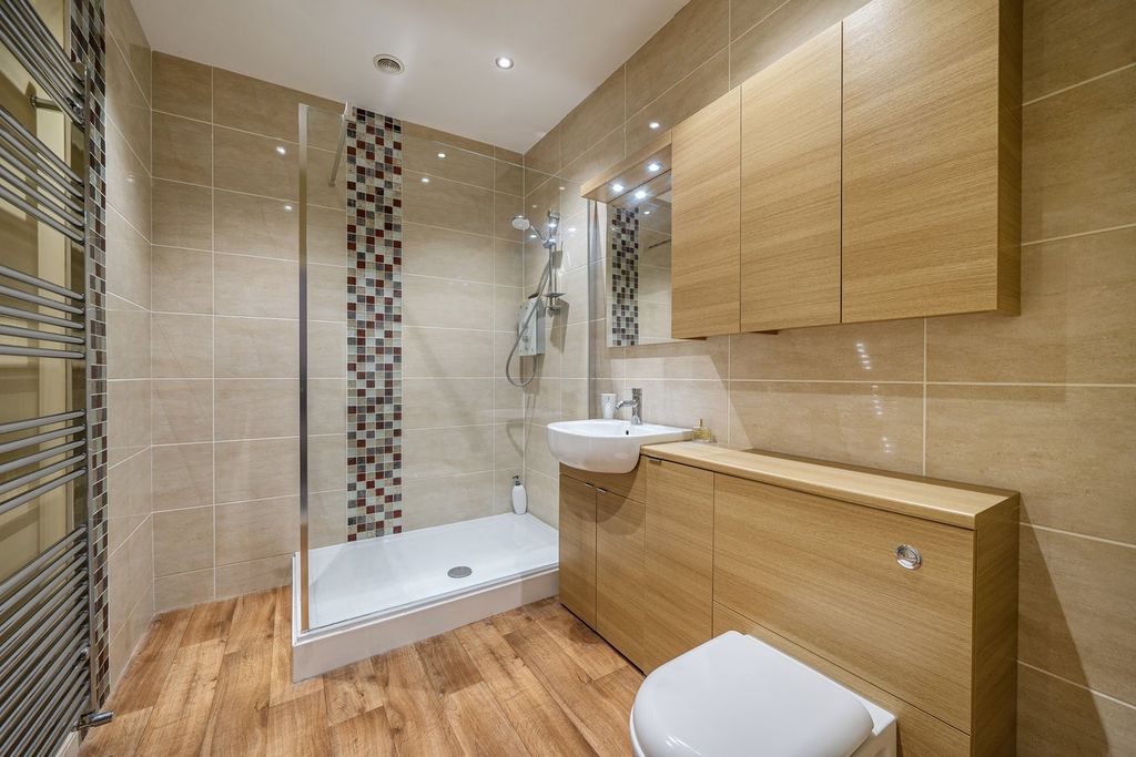 Additional image 10 of 2 bed flat for saleManchester Road, Sway, Lymington SO41