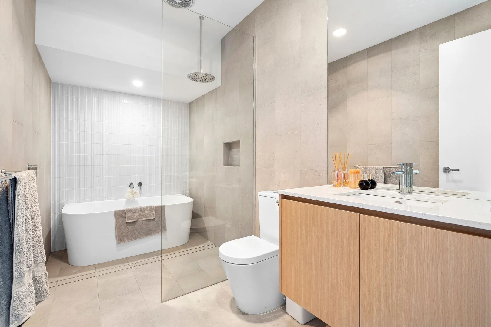 Additional image 12 of 9/4 Taylor Court, Highton VIC 3216