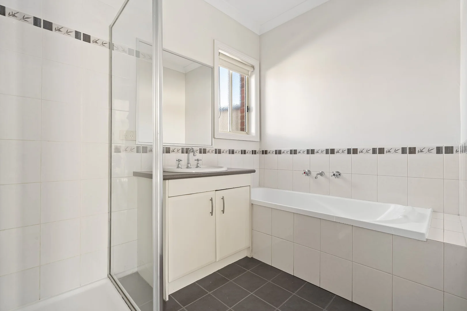 Additional image 7 of 1/44 Dundee Way, Sydenham VIC 3037
