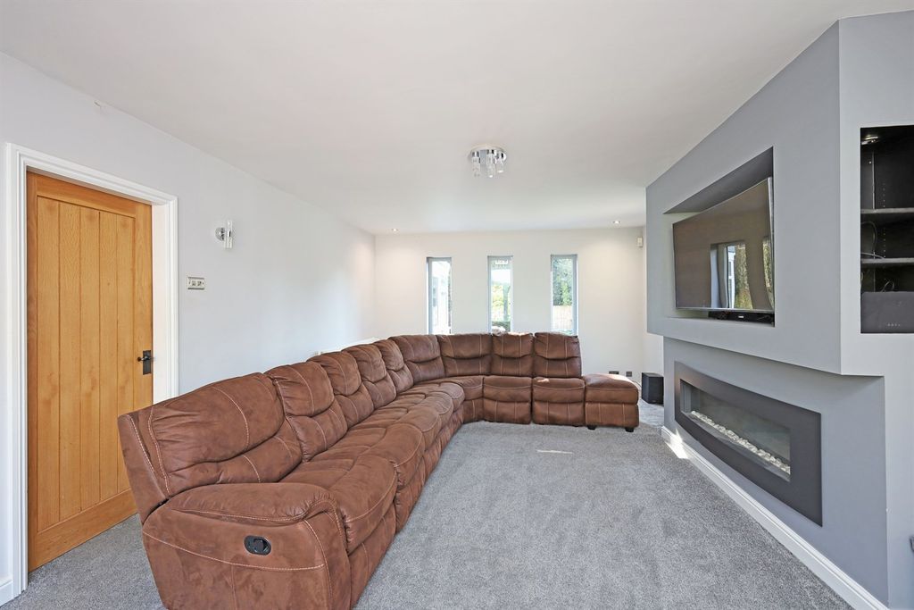 Additional image 4 of 3 bed bungalow for saleGarfits Lane PE21