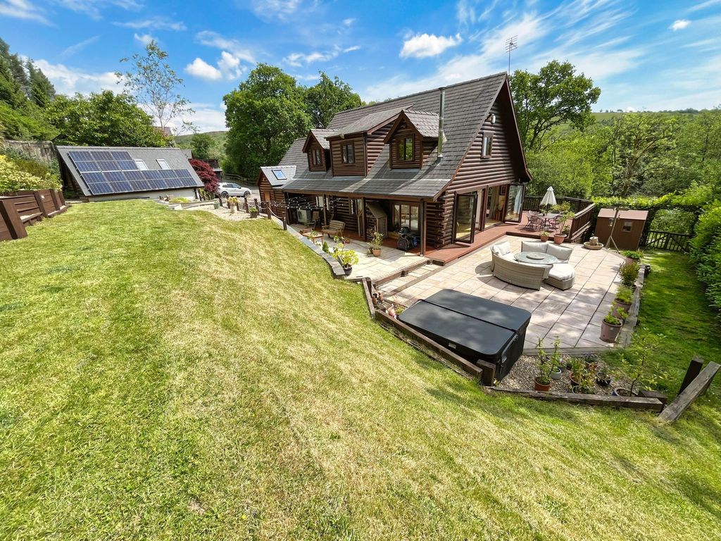Additional image 4 of 4 bed detached house for saleThistledome, 25 Oakmead Road, Llanharan, Pontyclun CF72