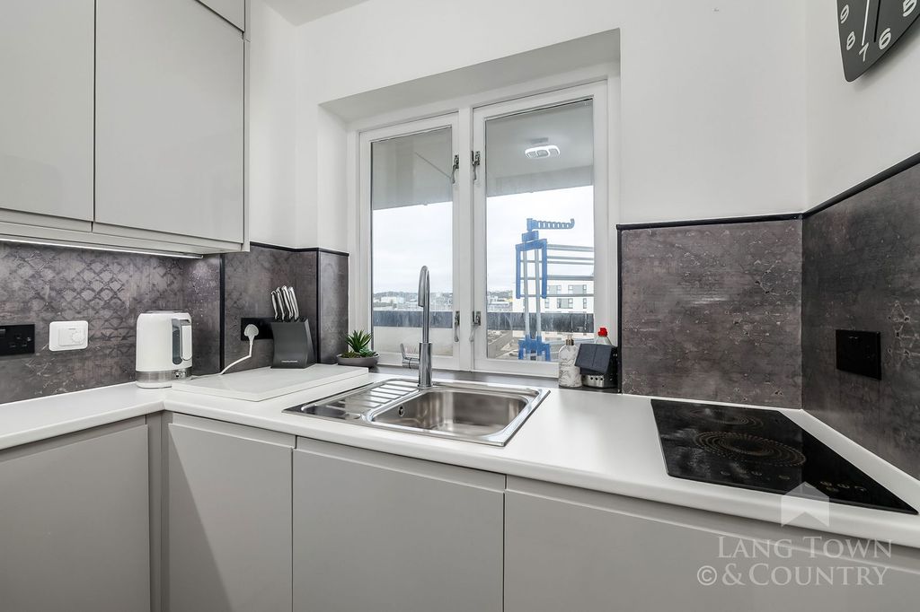 Additional image 5 of 1 bed flat for saleCustom House Lane, Millbay, Plymouth PL1