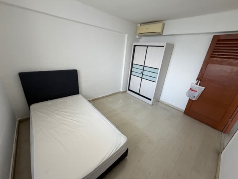 208 Boon Lay Place photo 4