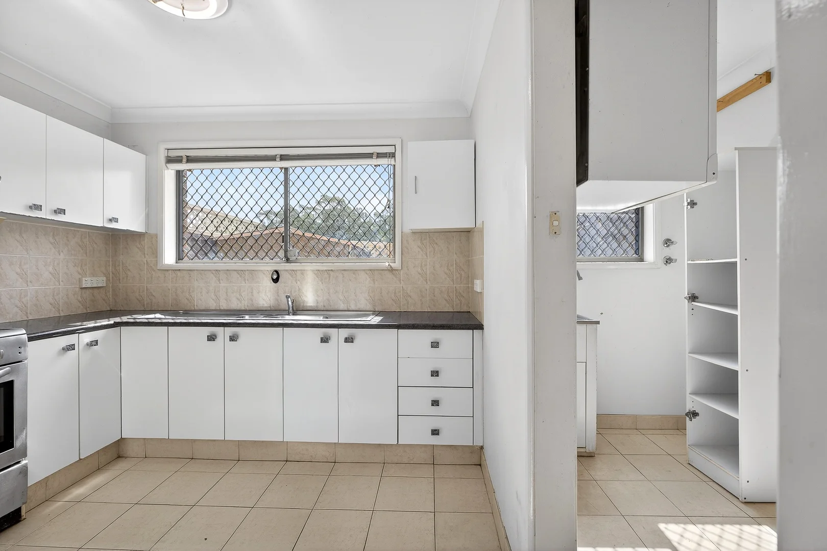 Additional image 4 of 6/7 Shrike Place, Ingleburn NSW 2565