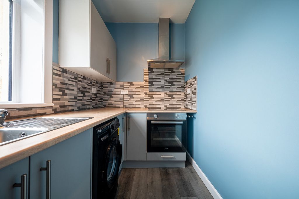 Additional image 5 of 2 bed flat for sale25 Western Road, Kilmarnock KA3