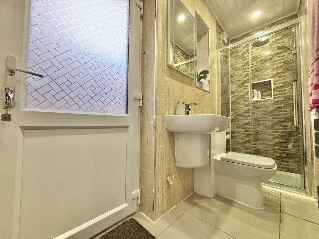 Additional image 12 of 5 bed detached house for saleClifton Drive, South Shore FY4