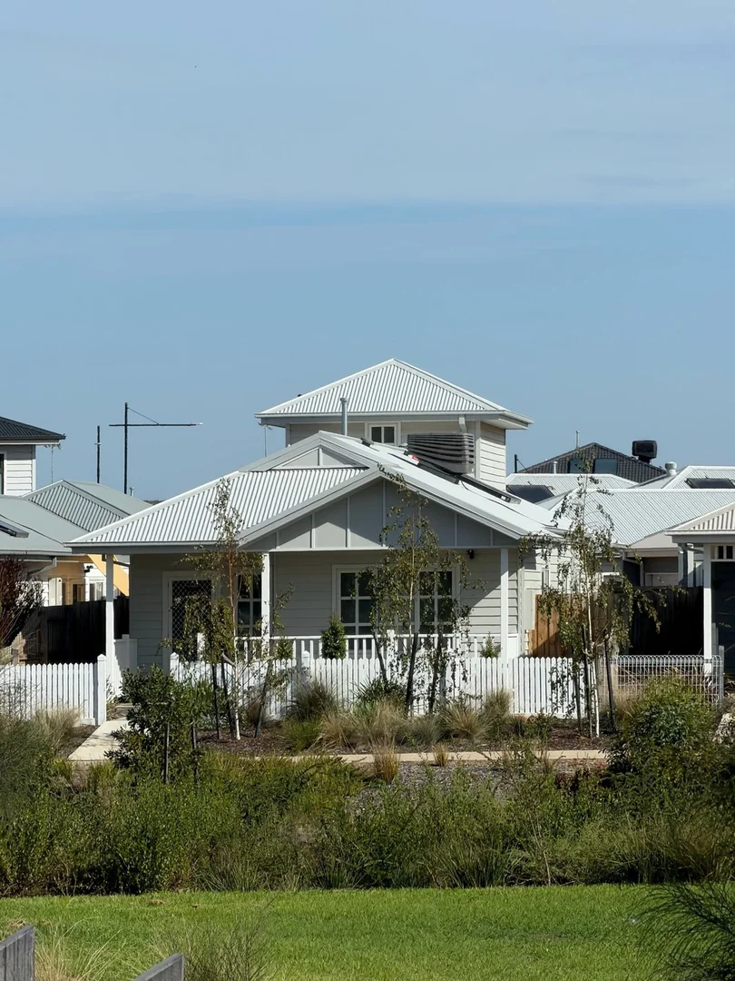 8 TIMOR WALK, Eynesbury VIC 3338 photo 4