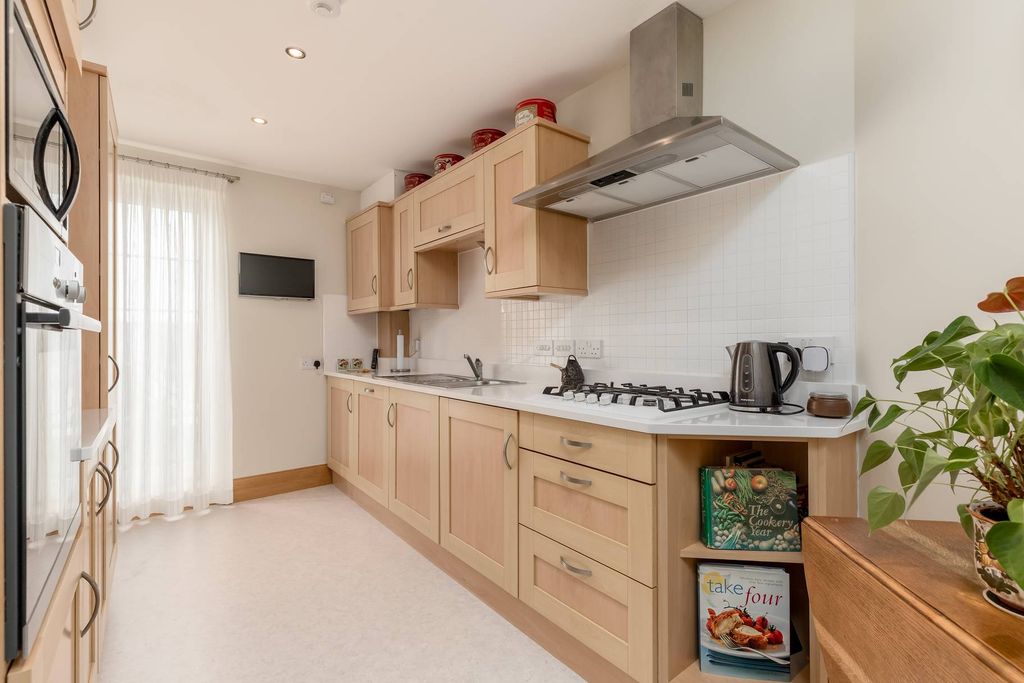 Additional image 9 of 2 bed flat for sale36 Ibris Place, North Berwick EH39