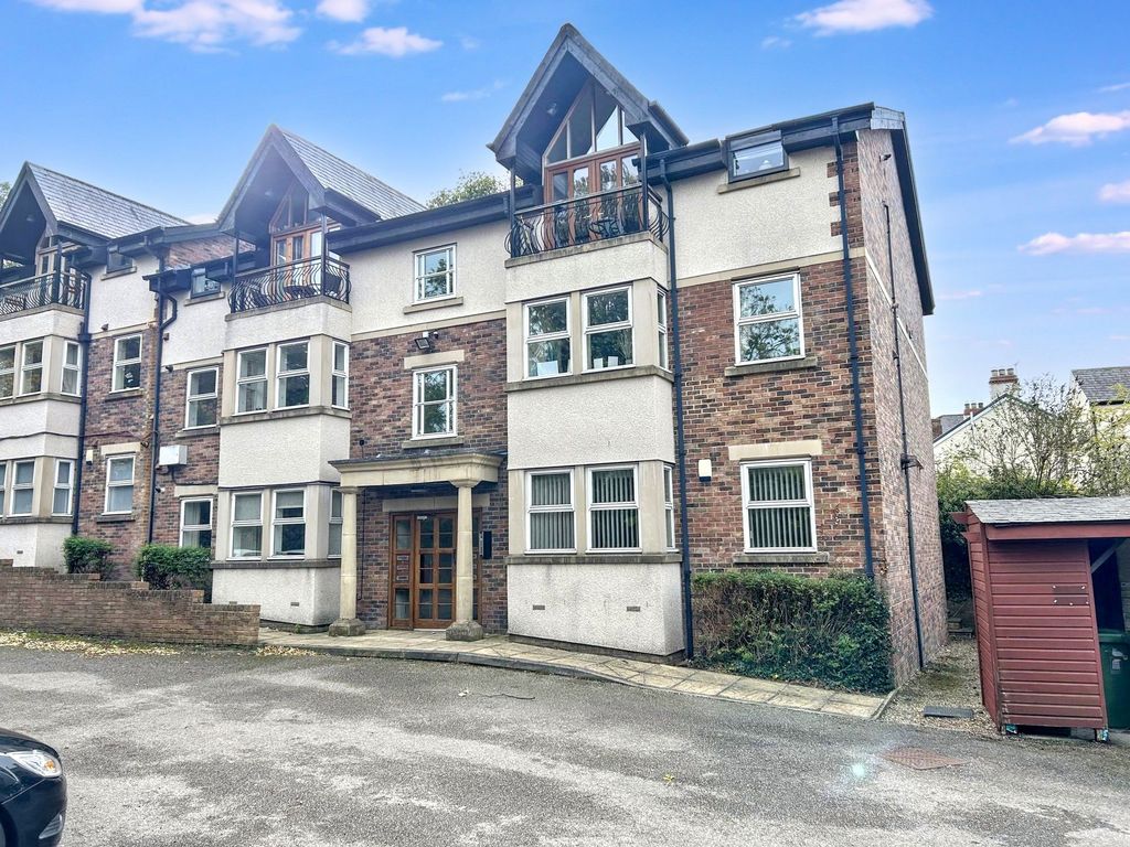 2 bed flat for saleNunn Gardens, Fellside Road, Whickham, Newcastle Upon Tyne NE16