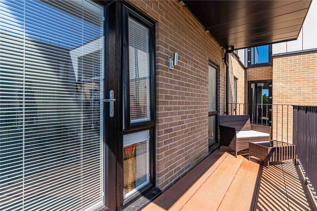 Additional image 9 of 2 bed flat for saleElstree Way, Borehamwood, Hertfordshire WD6