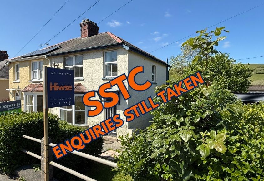 3 bed semi-detached house for saleBow Street SY24