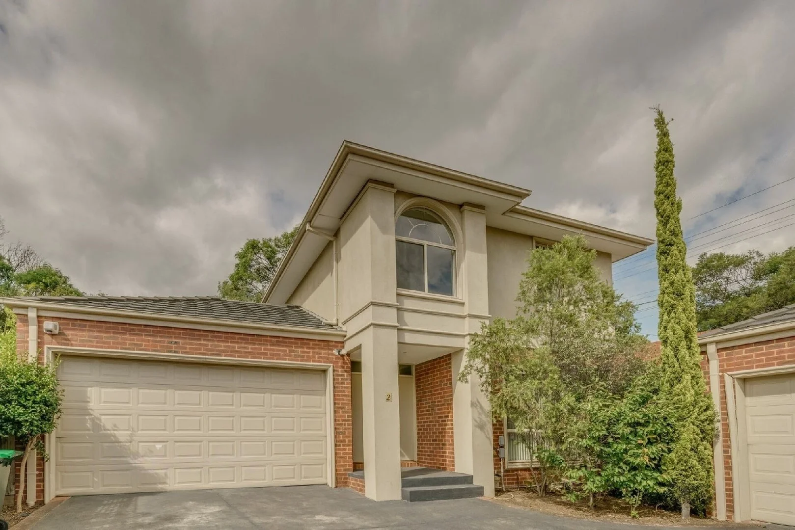 2/2B Minaki Avenue, Doncaster East VIC 3109