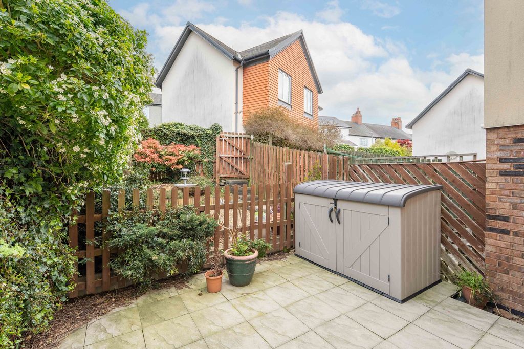 Additional image 7 of 2 bed flat for salePentre Wech, Conwy LL32