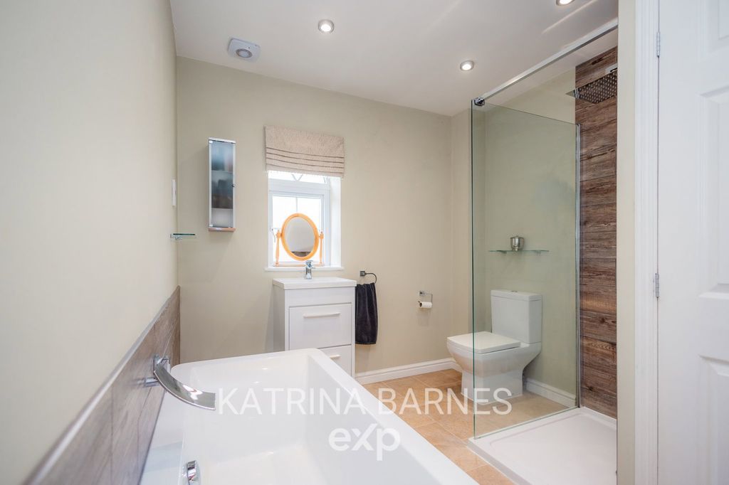 Additional image 16 of 6 bed detached house for saleGrantham Avenue, Great Notley CM77