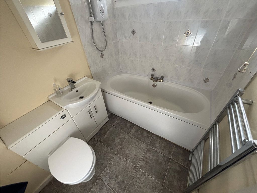 Additional image 4 of 2 bed flat for saleGairloch Crescent, Redding, Falkirk, Stirlingshire FK2